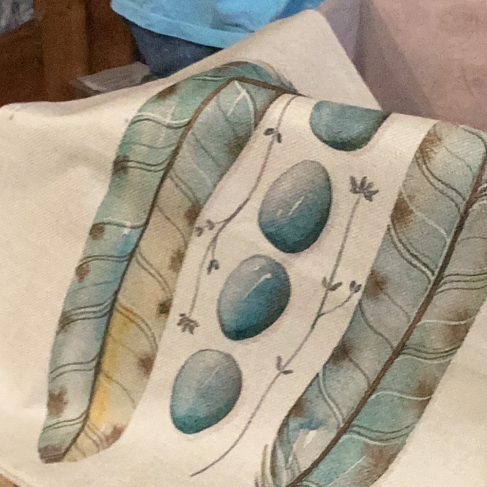 New 100% linen pillow covers w/ hidden zippers , looks great on leather